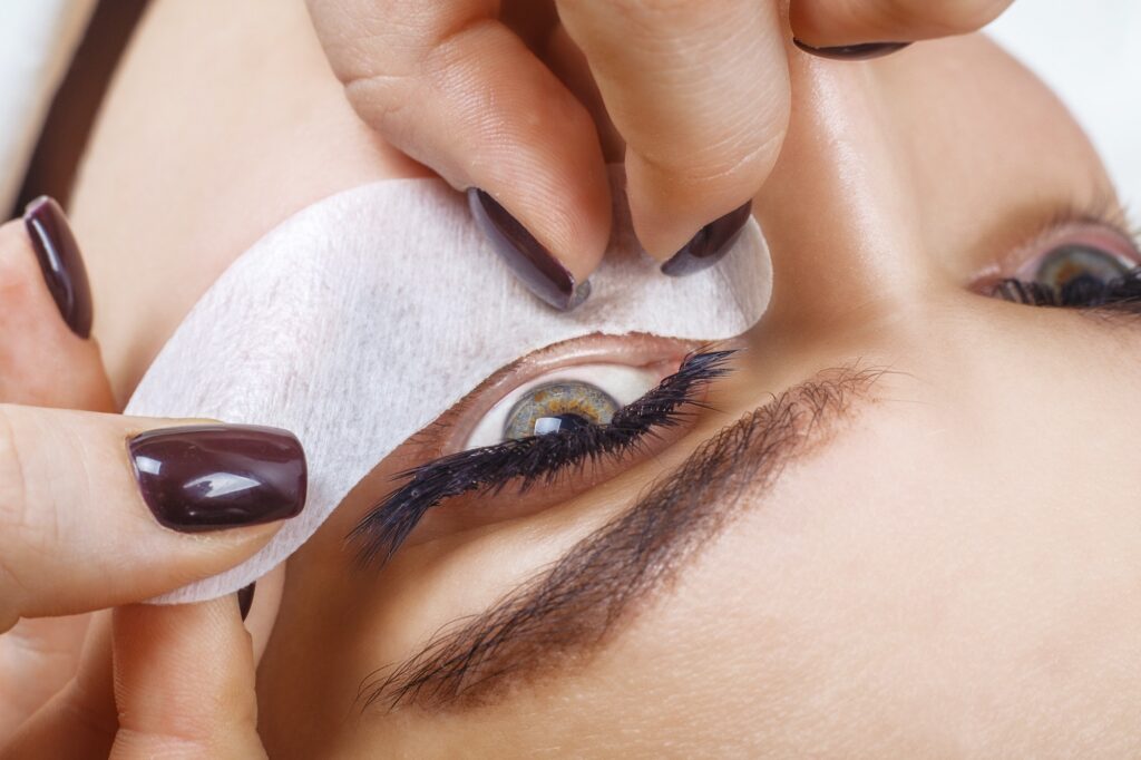Eyelash Extension Procedure.